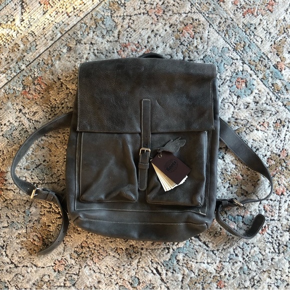 Roots Handbags - NWT Roots Raiders Pack Tribe Leather Charcoal Grey Messenger Bag Backpack